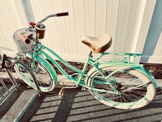 Huffy bikes- men and women