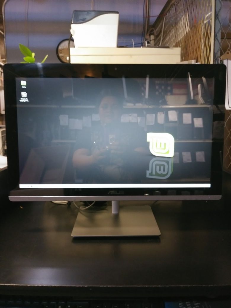 Asus All-in-one i3 touchscreen