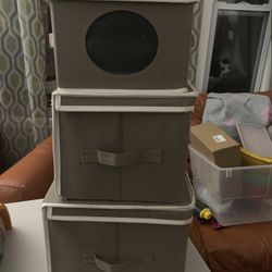 3 Storage Totes 