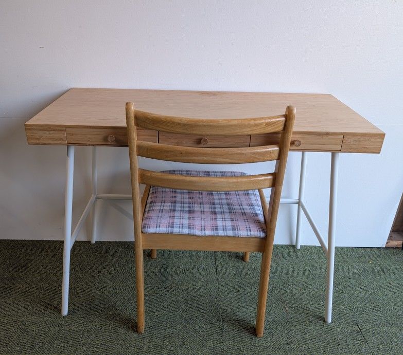 Desk & Chair