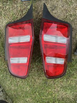2010 Ford mustang GT Tail Lights