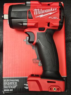 Milwaukee M18 mid torque 1/2 inch impact