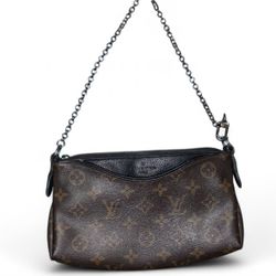 LOUIS VUITTON Monogram Pallas Clutch!