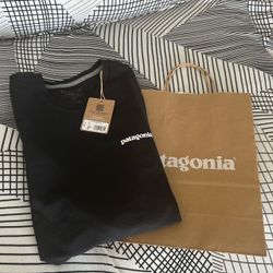 Patagonia Black T-Shirt Medium New