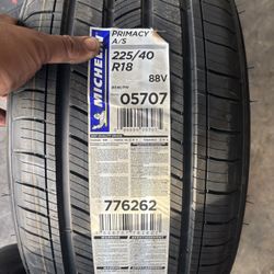 1 Tire 225/40/18 Michelin 