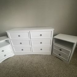 Dresser and night stand set