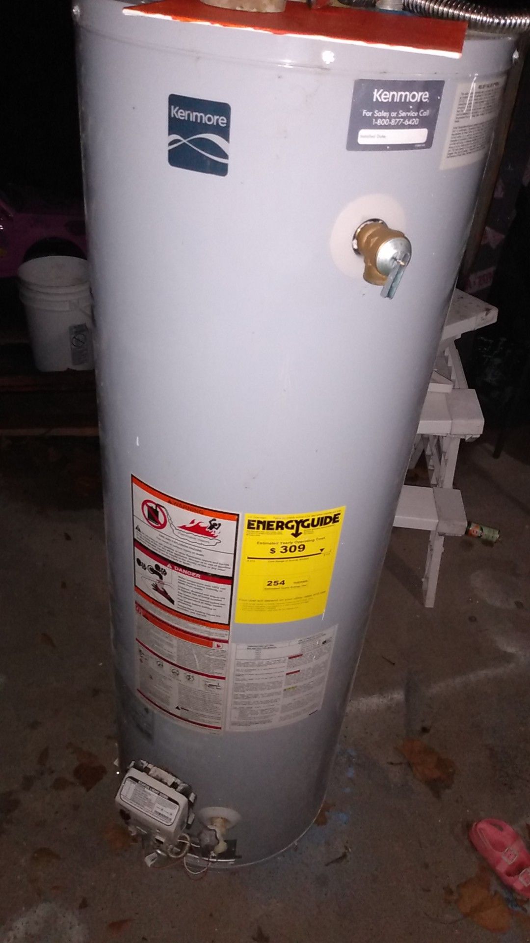 Kenmore 40 gallon gas Water heater for Sale in Houston, TX OfferUp