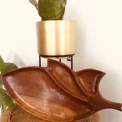 Wood leaf tray