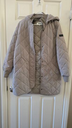 DKNY Small lightweight quilted coat