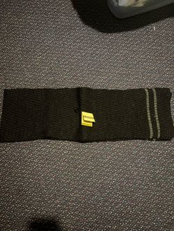 Isotoner 64 inch black scarf