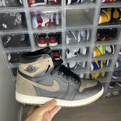 Jordan 1 Palomino size 9.5