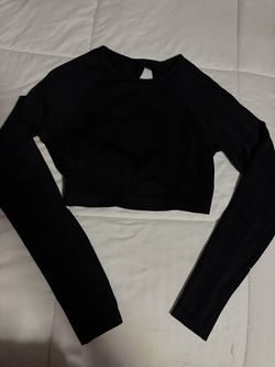 Women’s open back cropped long sleeve
