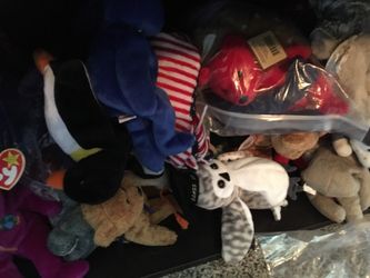 50 beanie babies original and bambinos with tags and plastic