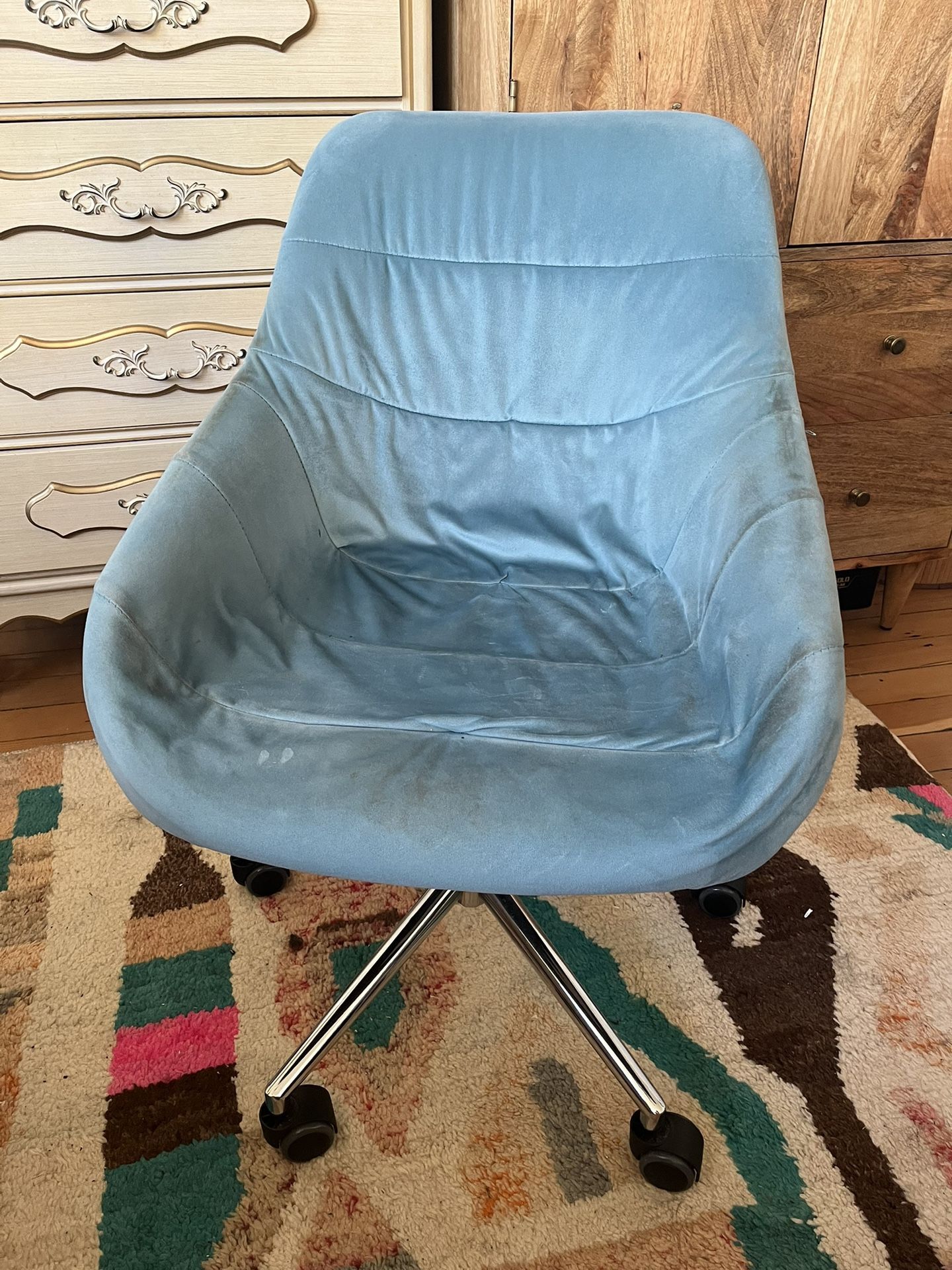 Cute Sky Blue Rolling Office or Desk Chair