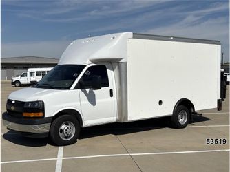 2022 Chevrolet Express Cutaway