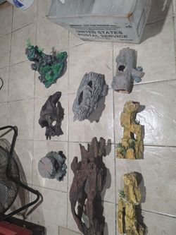 Fish tank ornaments