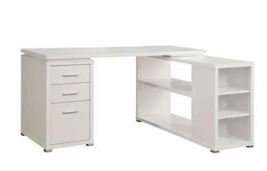 Office Desk in Offert