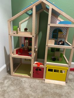 Melissa and Doug dollhouse