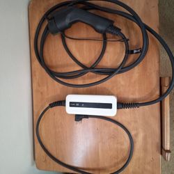 Morec BS-PCD018 portable Level 1 electric vehicle (EV) charger 