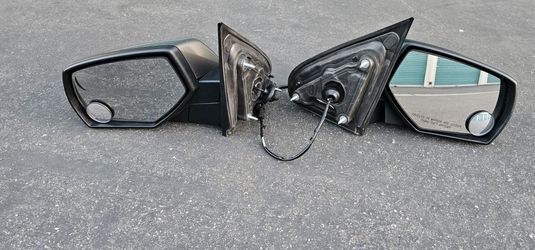 2014-2017 Chevy Silverado stock/factory side mirrors ( driver and passenger)