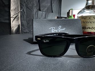 Ray Ban Wayfarers 