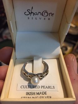 Shanore silver pearl ring