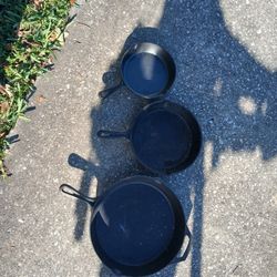 Cast Iron Skillets 