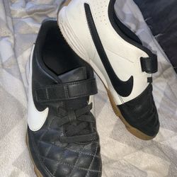 Nike TIEMPO Indoor Cleats/Leisure