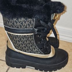 Michael Kors Winter Boots 