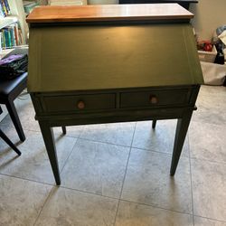 Ethan Allen Kids Desk