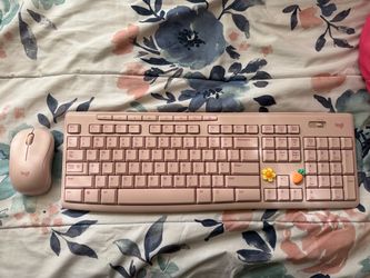 Logitech Pink Keyboard