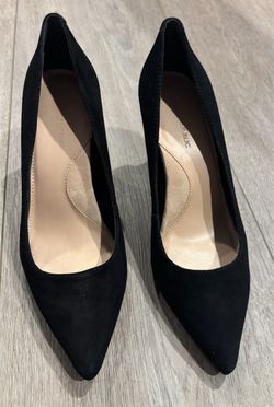 BANANA REPUBLIC Madison Black Suede Stiletto Pointed Toe Pumps Size 7 Worn Once