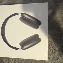 AirPod Max (price Negotiable 