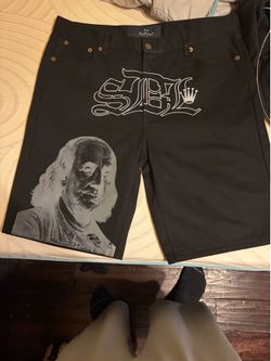 Sky’s da limit all black shorts