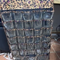 Jewelry hanger