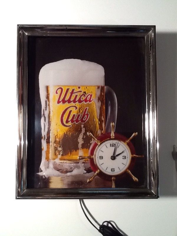 Vintage Utica Club Beer Clock/Lighted Sign