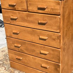 MCM Cushman Colonial Maple Chest of Drawers 6 Drawer Tall Chest Dresser 