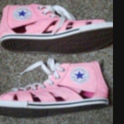 NEW----( WOMEN'S) ( SIZE 6 ) PINK ZIP CONVERSE