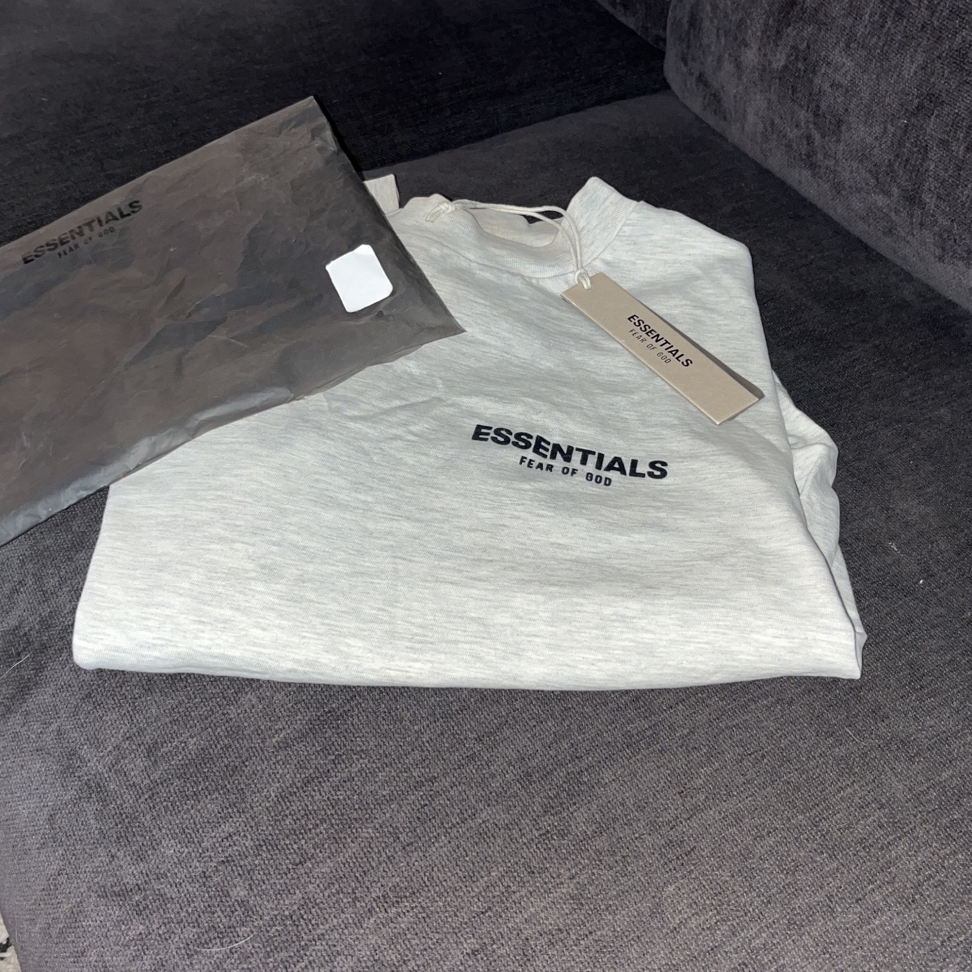 ESSENTIALS TEE Shirt