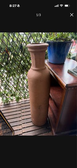 Very solid ricotta, tall vase 45 tall