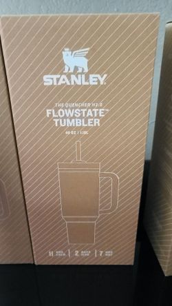 Stanley Quencher H2.0 FlowState Tumbler 40 oz