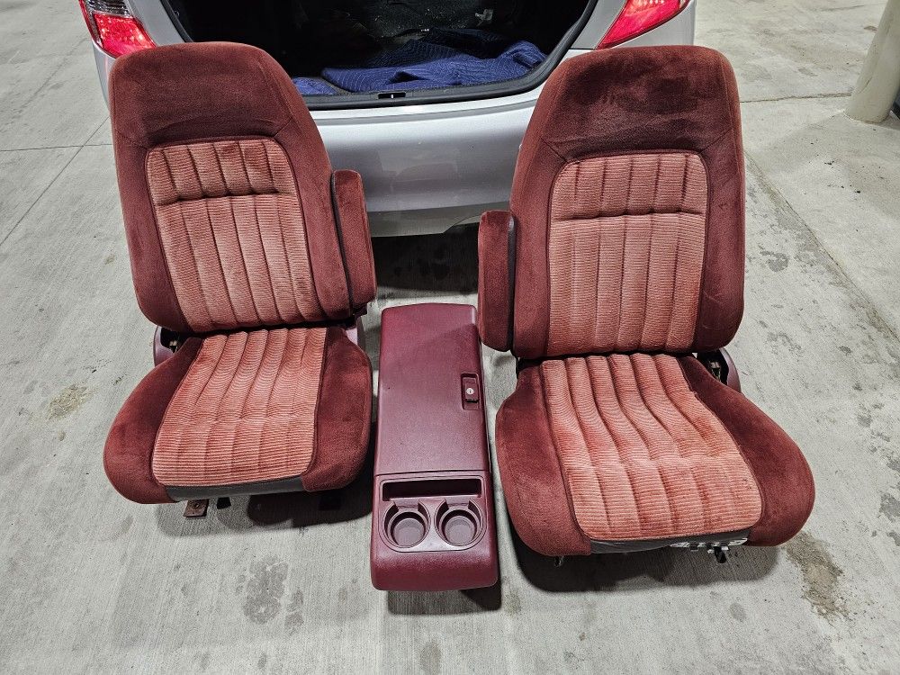 Obs 89-94 Chevy Silverado Bucket Seats