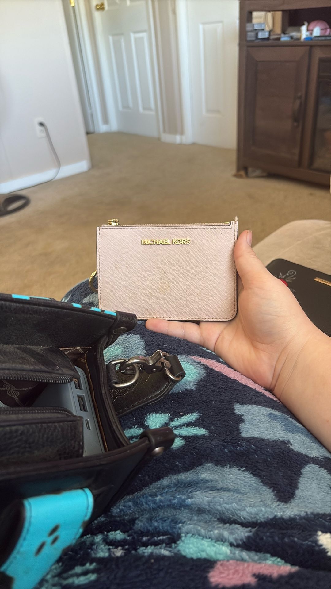 Micheal Kors Change Purse 