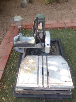 Tile saw