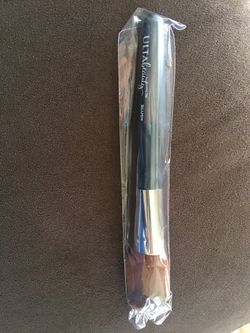 Blush brush