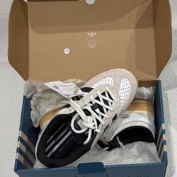 UNISEX Bad Bunny Gazelles “Benito”  SIZE 4