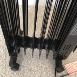 Black Oil-Filled Radiator Heater