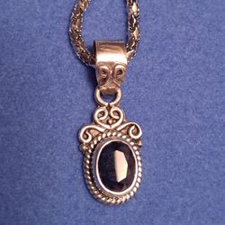Blue Sapphire Pendant Necklace 