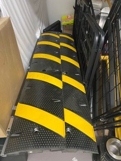 Heavy Duty Rubber Speed Bumps