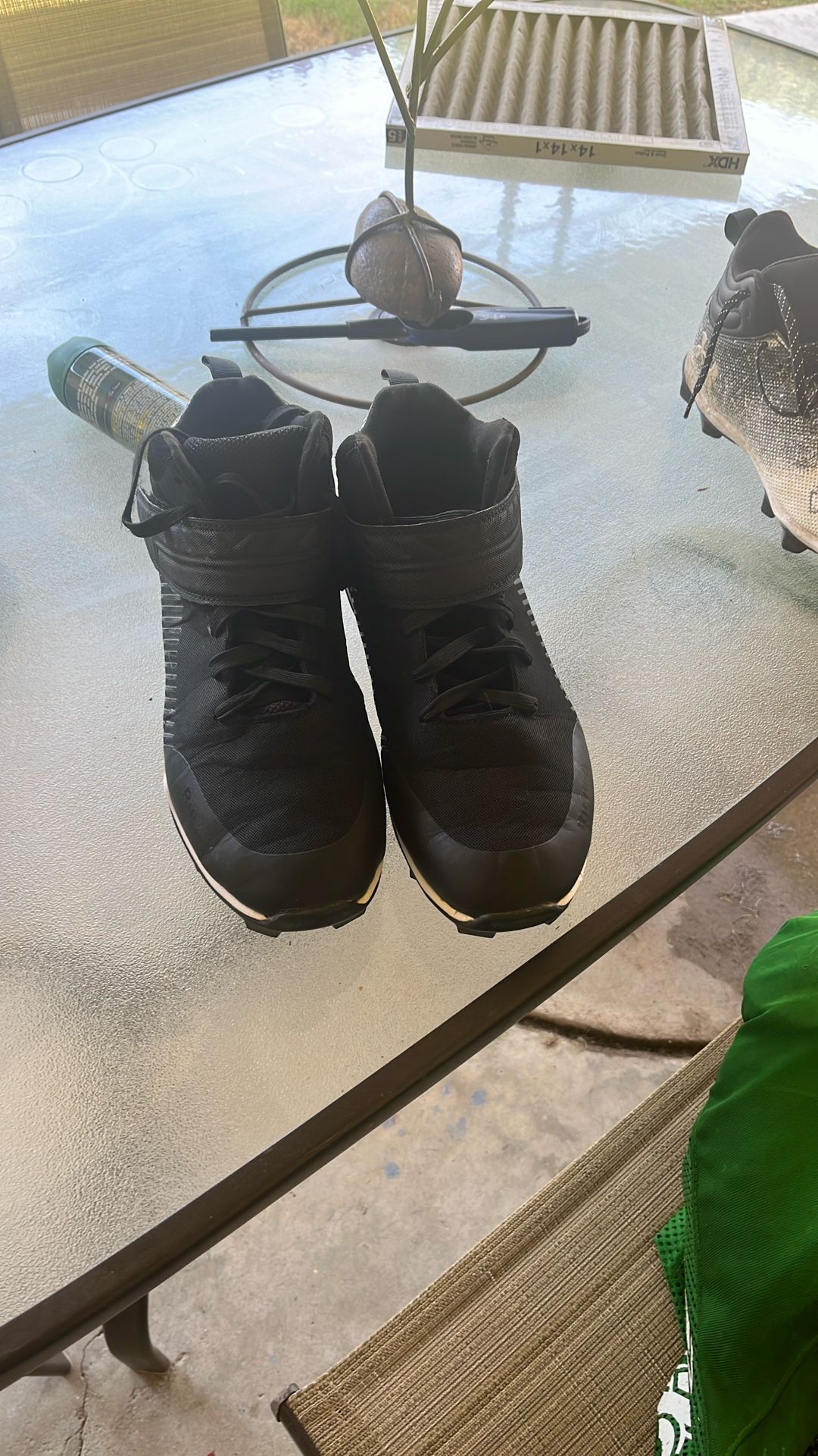 Riddle Cleats (football)